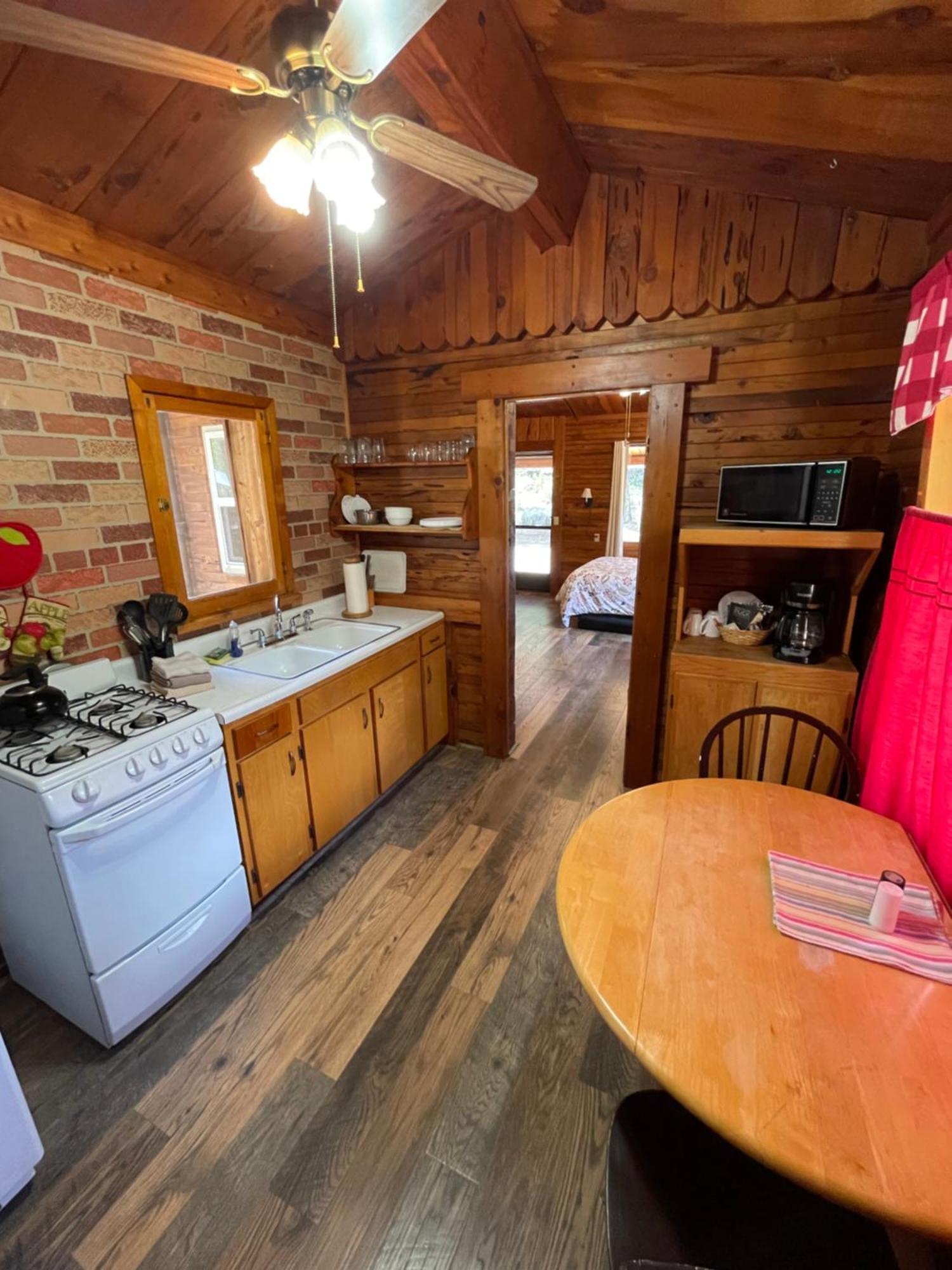 Sierra Sky Lodge Sloat Екстериор снимка