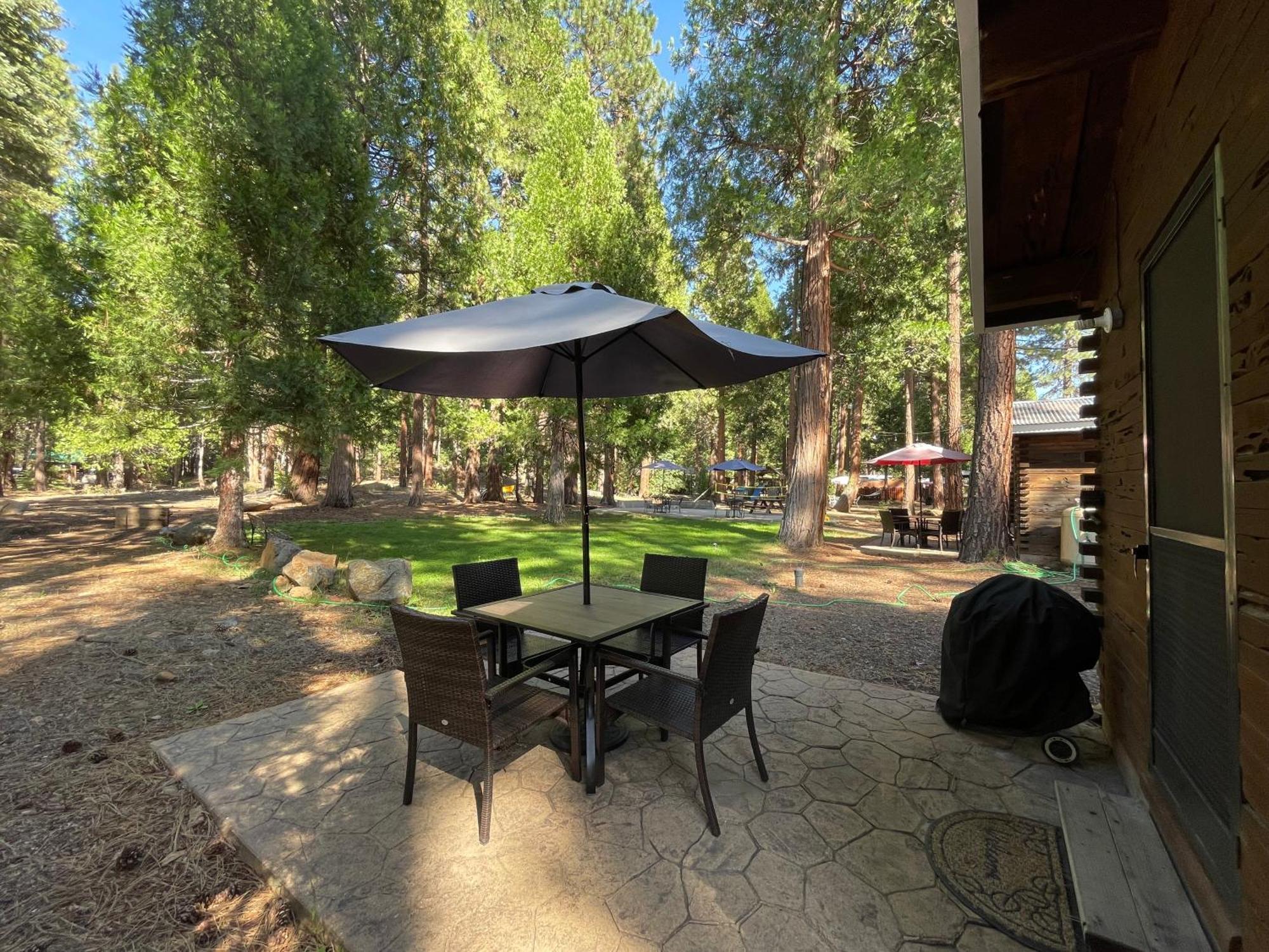 Sierra Sky Lodge Sloat Екстериор снимка