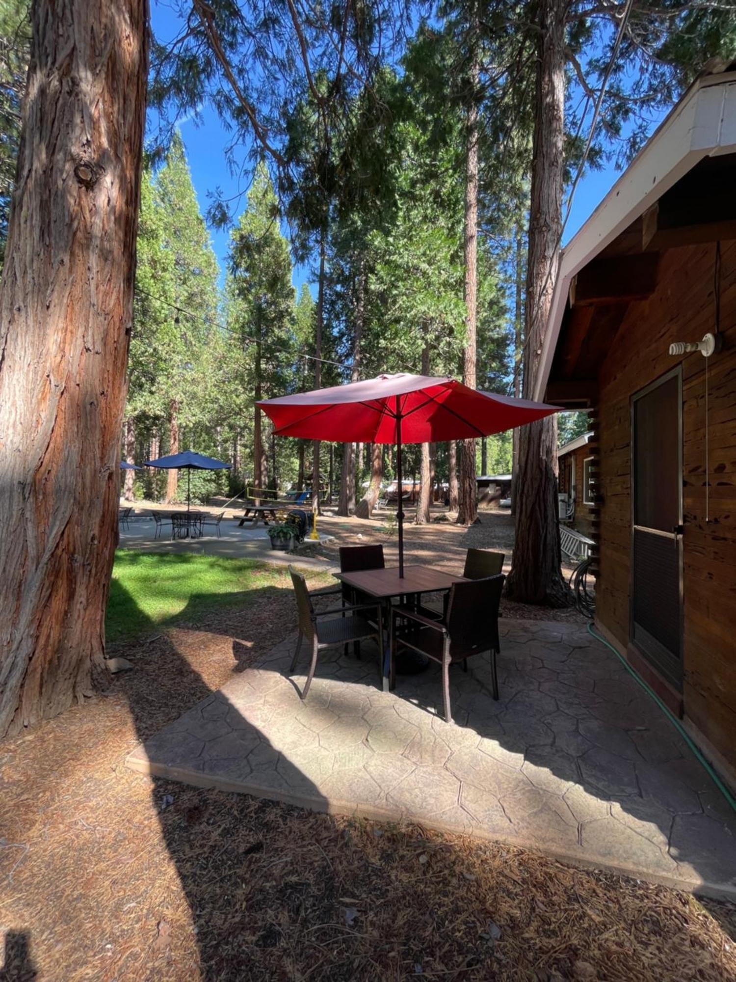 Sierra Sky Lodge Sloat Екстериор снимка